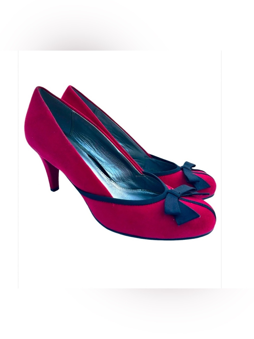 Liz Claiborne Jadyn suede bow heels 6